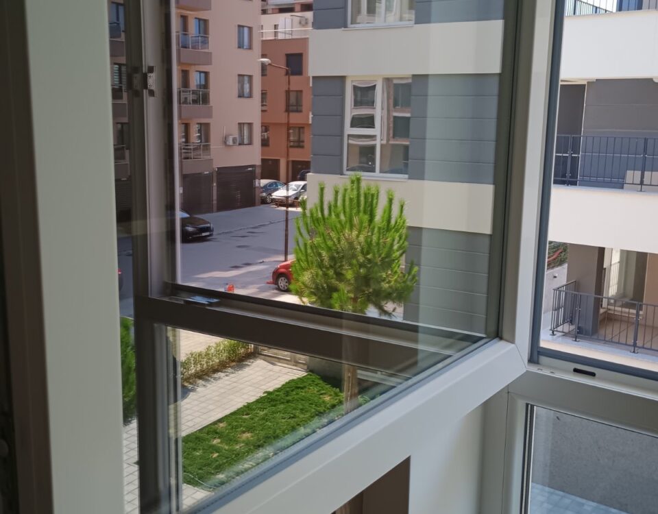 професионално почистване на дограма в района на град Пловдив